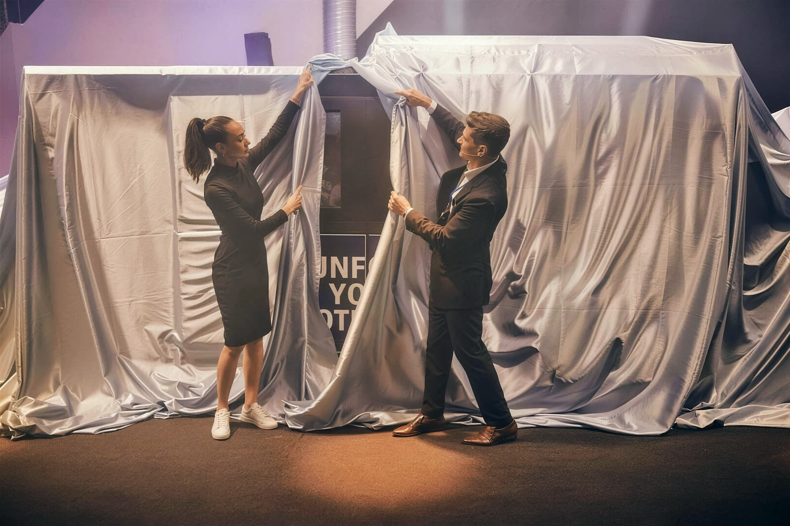 Messestand und Pressekonferenz auf der Druckmesse, Foto von VYSUALIZED