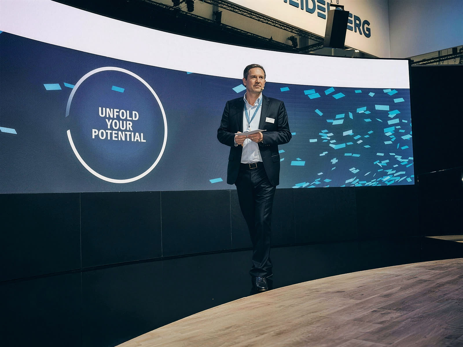 Messestand und Pressekonferenz auf der Druckmesse, Foto von VYSUALIZED