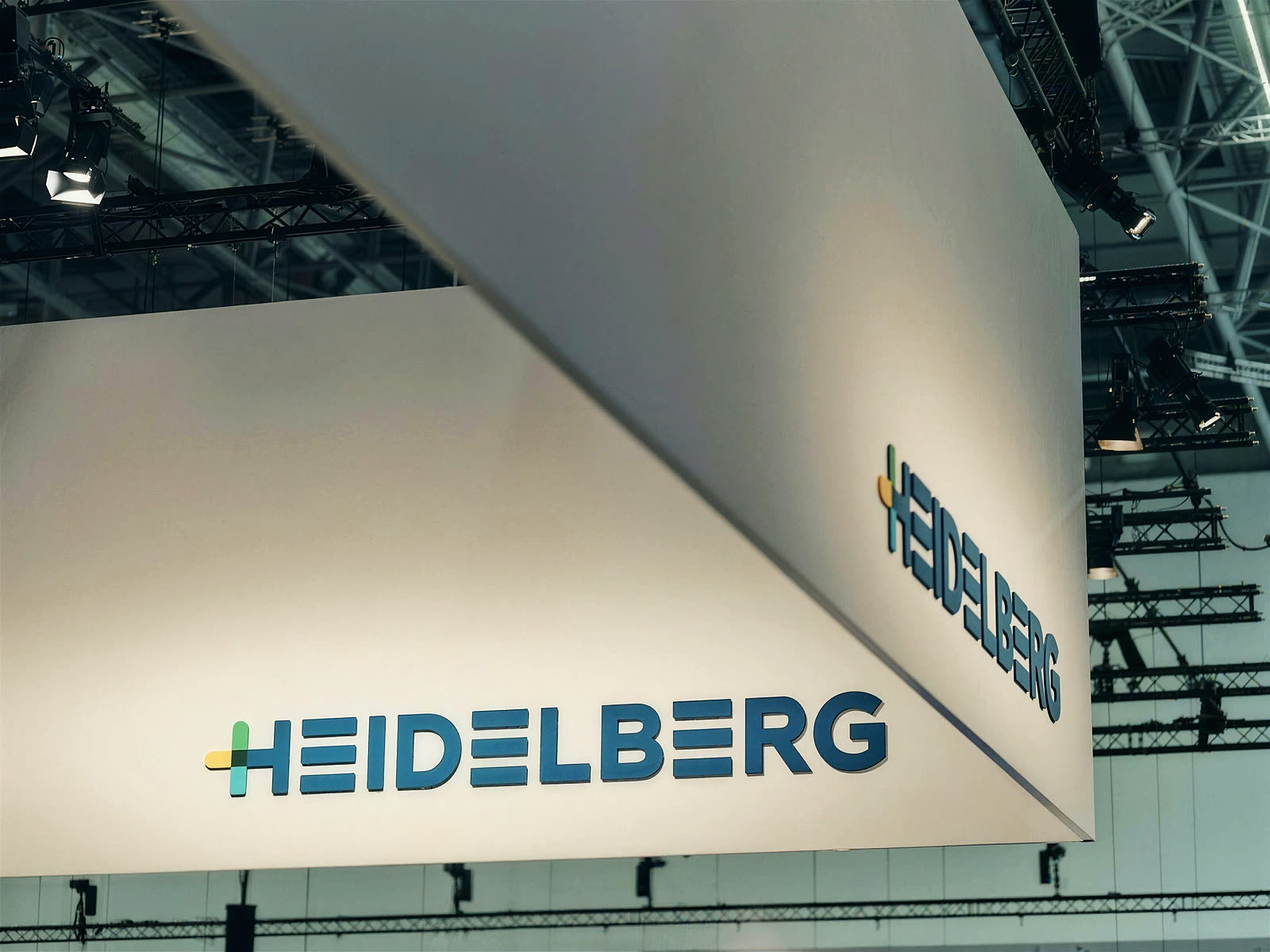 Messestand und Pressekonferenz auf der Druckmesse, Foto von VYSUALIZED