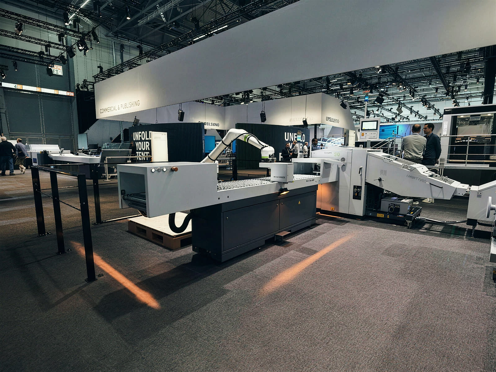 Messestand und Pressekonferenz auf der Druckmesse, Foto von VYSUALIZED