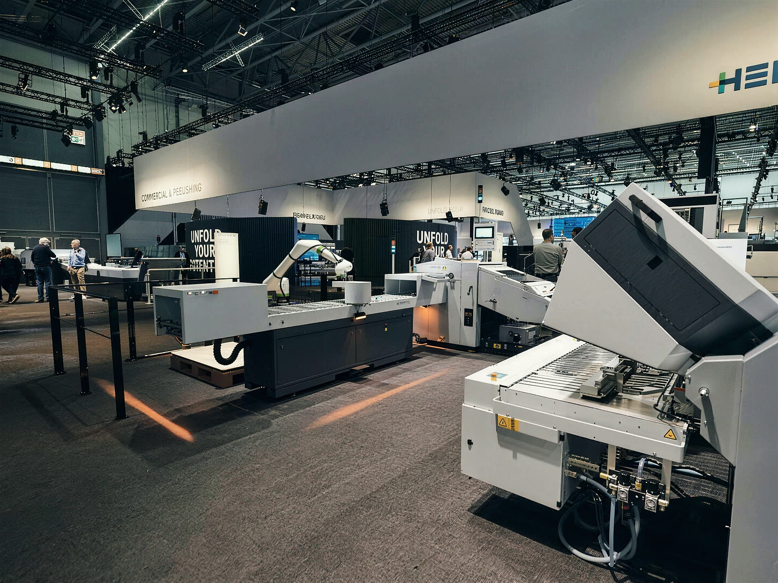 Messestand und Pressekonferenz auf der Druckmesse, Foto von VYSUALIZED