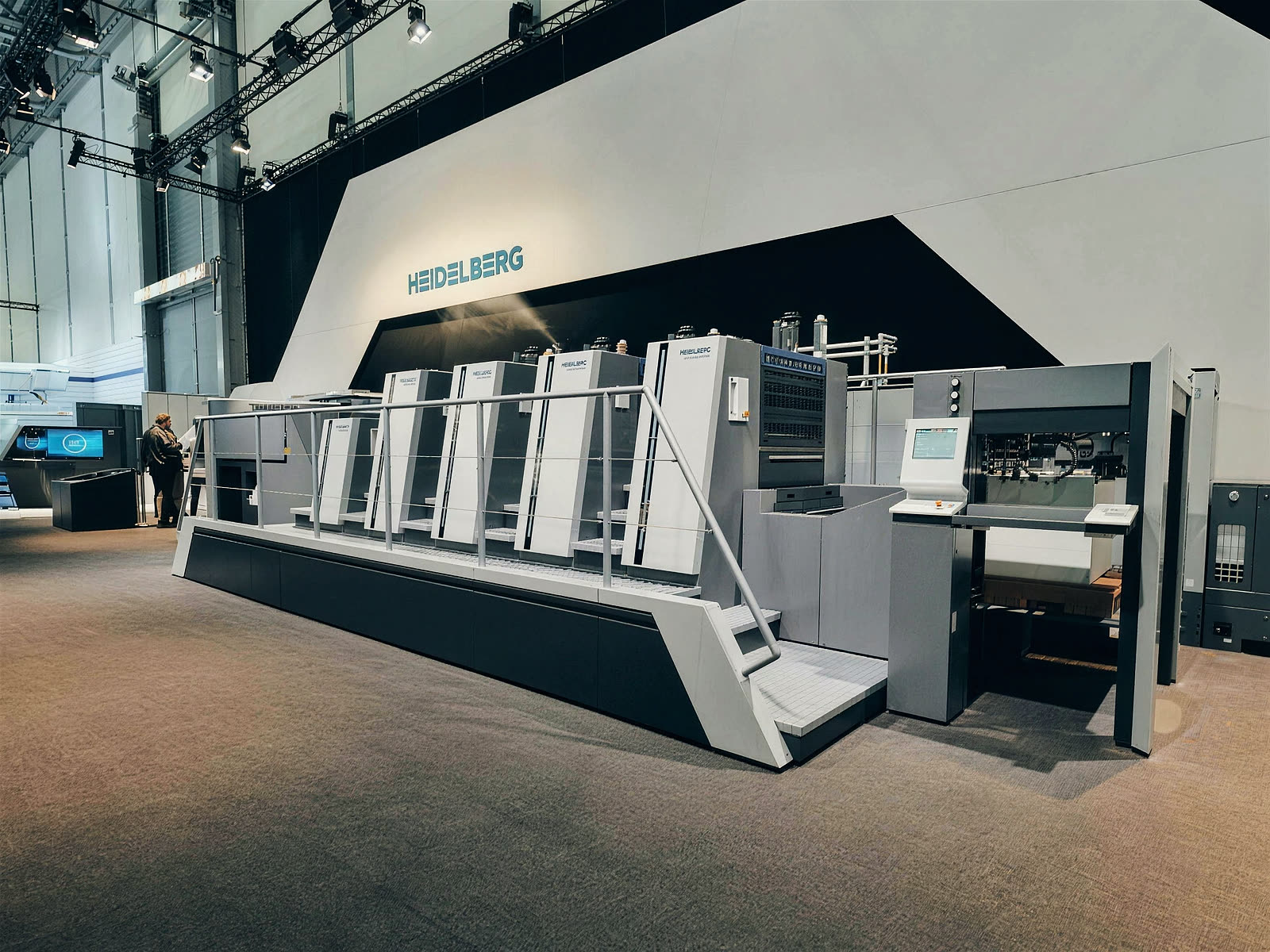 Messestand und Pressekonferenz auf der Druckmesse, Foto von VYSUALIZED